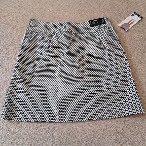 ❤️S.C.& Co. Pull On Skort Black And White Print Stretch Skirt Various Sizes New! - Picture 9 of 13